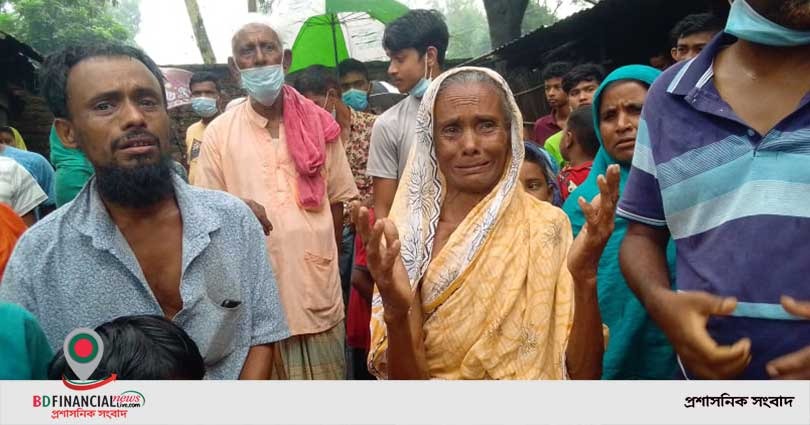 বিডিফিন্যান্সিয়ালনিউজ  এ সংবাদ প্রকাশের পর দেওয়াল ভেঙ্গে দিয়েছেন মেয়র :  রাস্তা সংস্কারের জন্য ১ কোটি টাকা বরাদ্দের  ঘোষনা